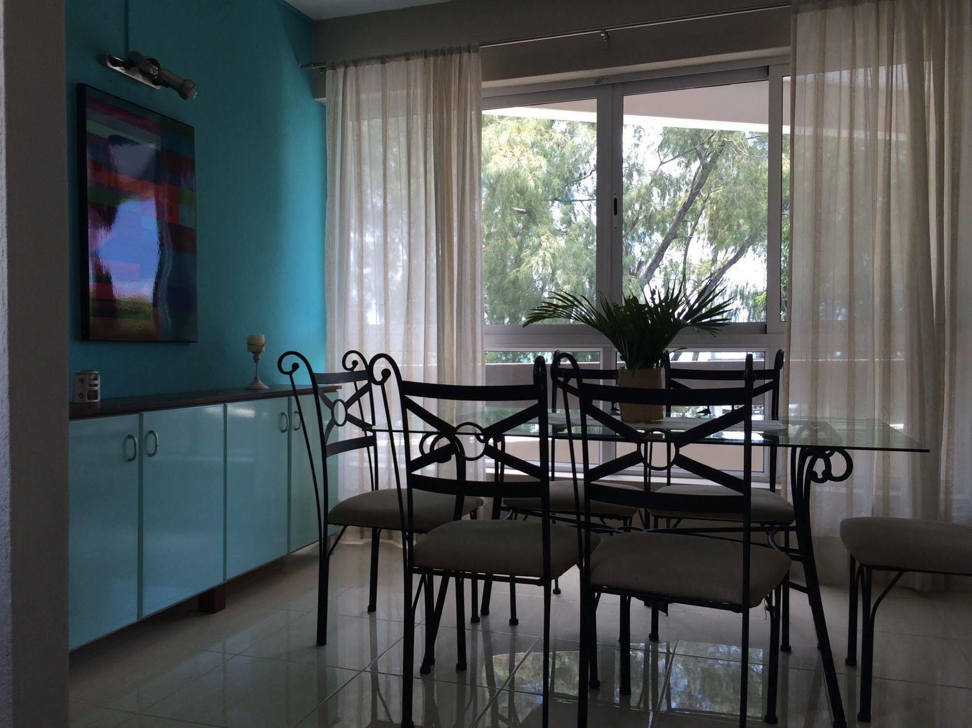Seaview Holiday Apartments Grand Baie Exterior foto